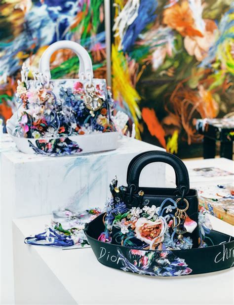 dior tasche spiegel|Discover the 9th Edition of DIOR Lady Art Project.